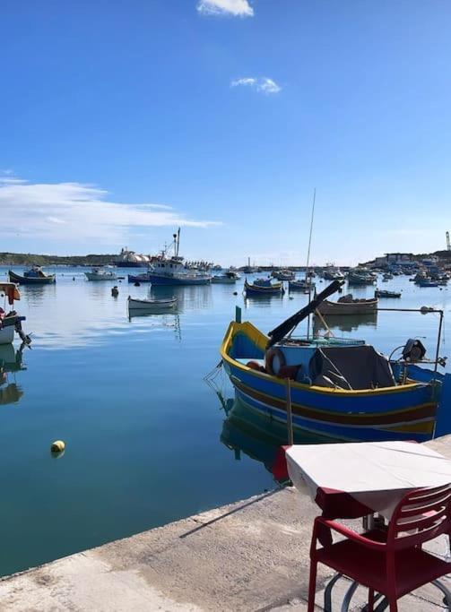 Viewline Seaview Modern 3 Bedroom Apartment Marsaxlokk Bagian luar foto